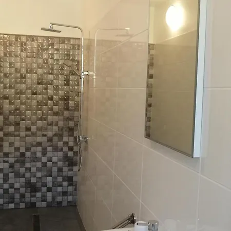Warm Mansion With Swimming Pool In Sigoul S Pomport