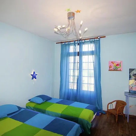 Warm Mansion With Swimming Pool In Sigoul S Dom wakacyjny *