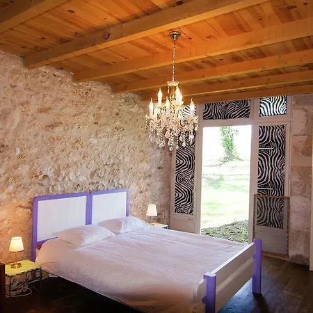 Dom wakacyjny Warm Mansion With Swimming Pool In Sigoul S Pomport