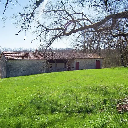 Warm Mansion With Swimming Pool In Sigoul S